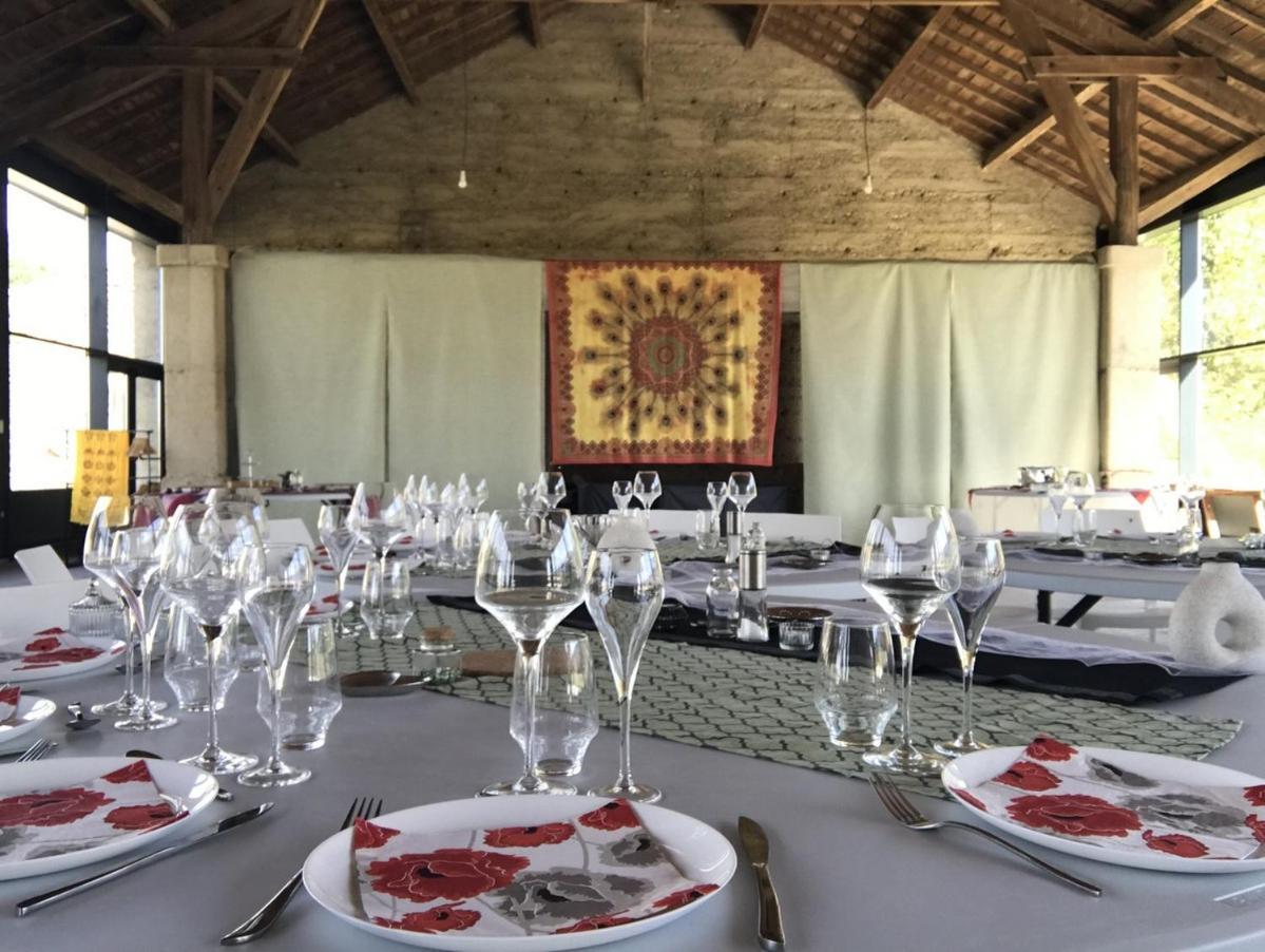 Bed and Breakfast Domaine Des Chabriers Ourches Екстер'єр фото